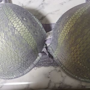 Grey bra with lace overlay. 40C
